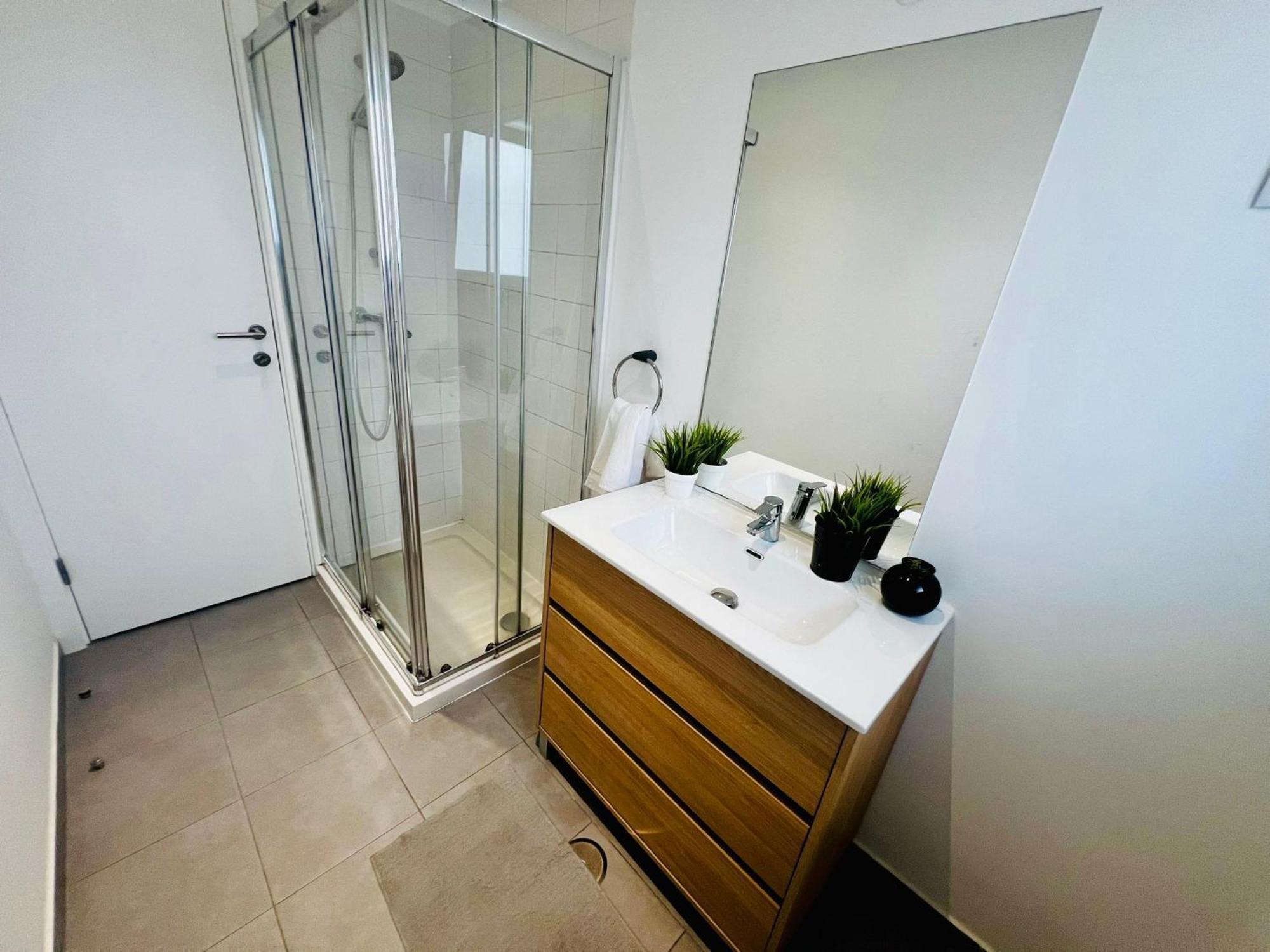The Crespo House - No 5f - Two-bedroom *